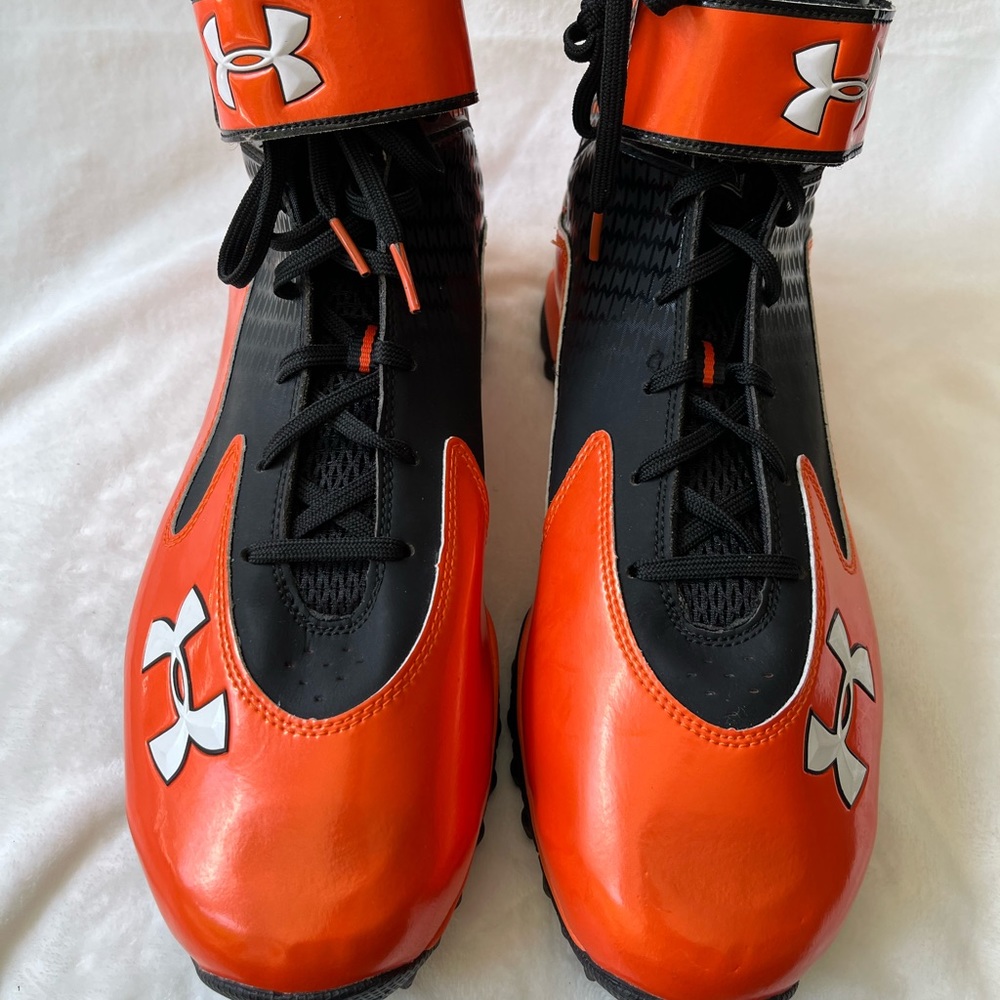 Mens Under Armour cleats size 15